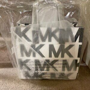 New! Michael Kors Large Black & White Kenly Tote Bag